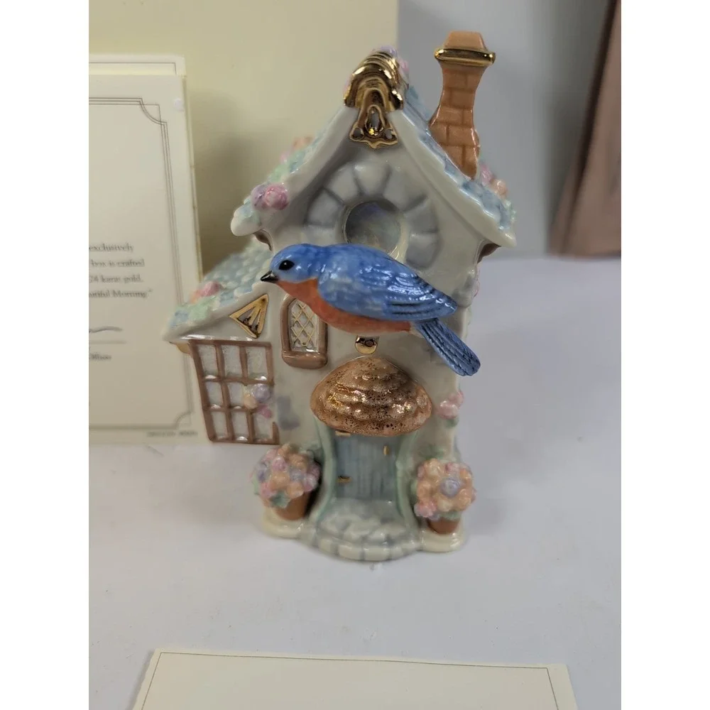 Lenox‎ Bluebird Cottage Musical Birdhouse Gold Trim